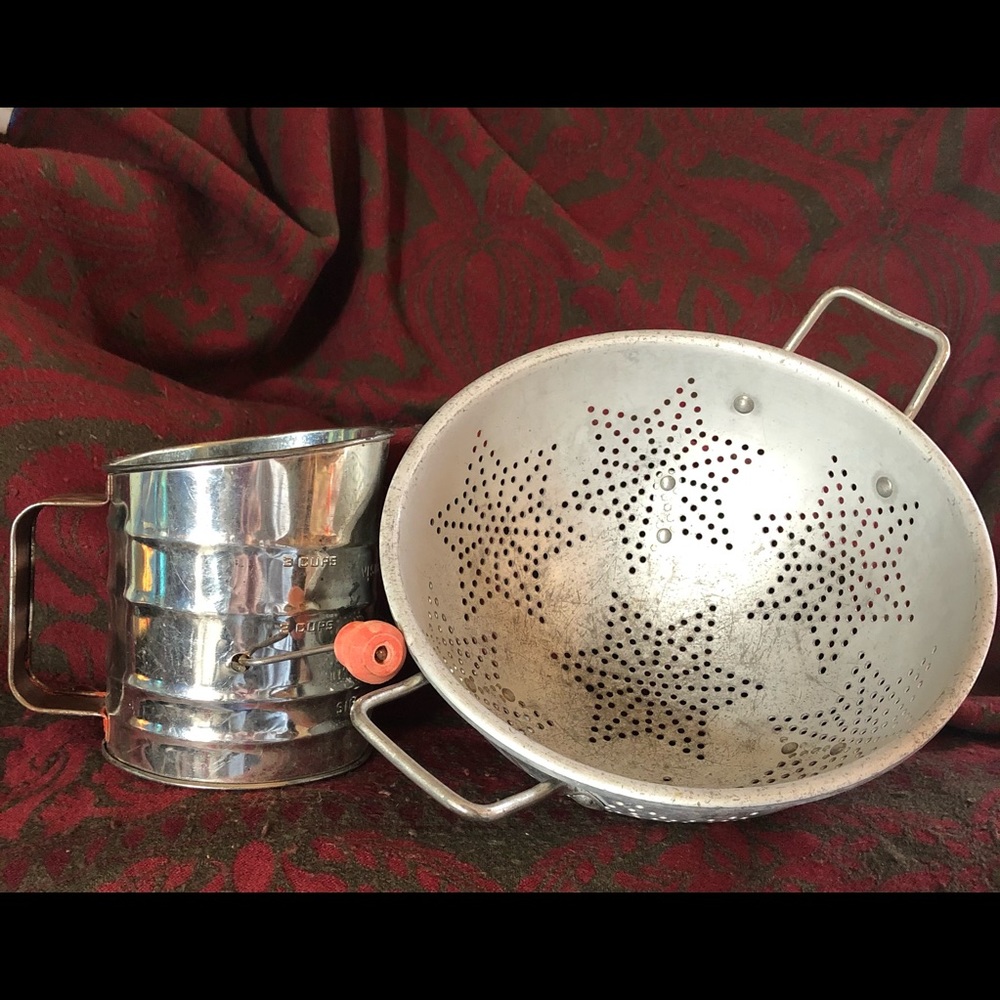 Vtg lot, Mirro star colander & sifter, farmhouse